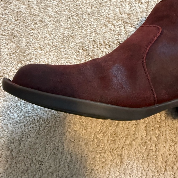 Born Kerri Distressed WesternBurgundy Suede Ankle Booties Size 7.5 M Pre-Owned - Picture 6 of 16